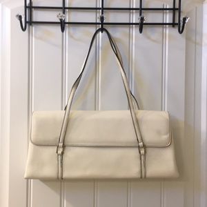 black leather handbolsas river island